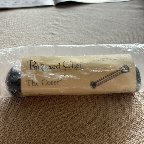 Pampered Chef Apple Corer - Picture 3 of 3